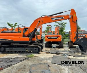 Máy xúc đào bánh xích Develon DX225LC-7M