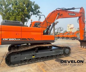 Máy Xúc Đào Bánh Xích Develon DX260LCA 2026