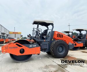 giá xe lu HAMM HC 129